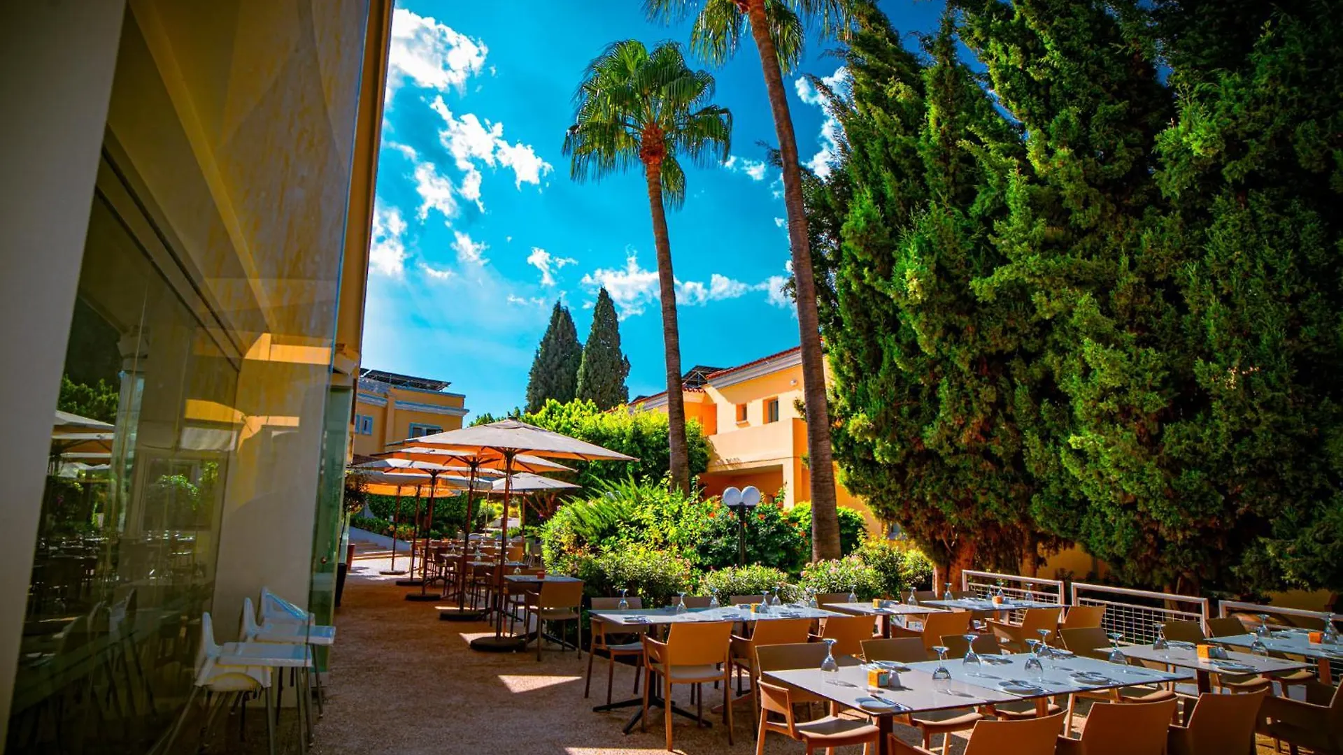 **** Resort Malama Beach Holiday Village Protaras Cyprus